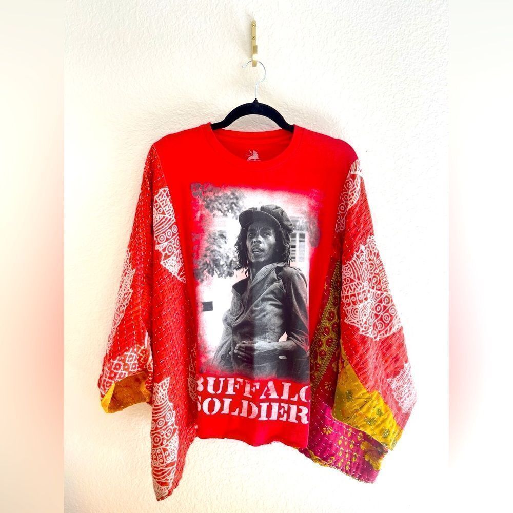 Kantha Kimono Up cycled Bob Marley T-shirt one of a kind - Picture 4 of 7